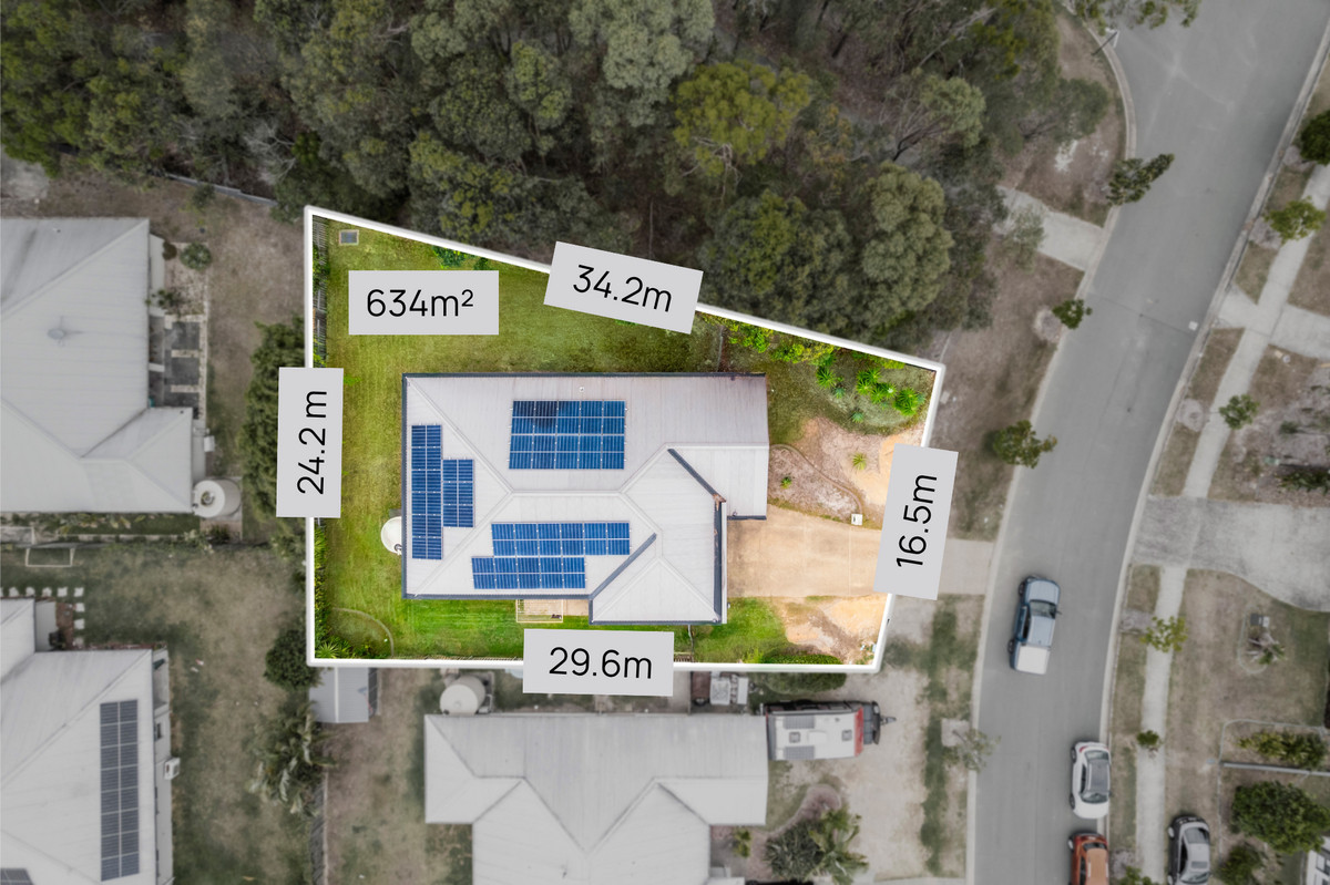 Tranquil Family Living Next to Bushland on Corner 634 sqm Block - owner committed to sell