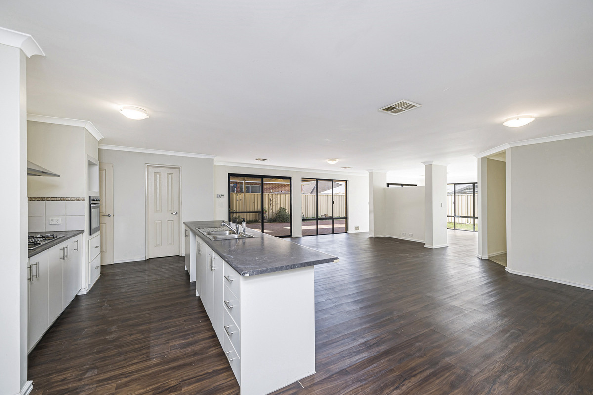 Spacious Coastal Living with Triple Garage