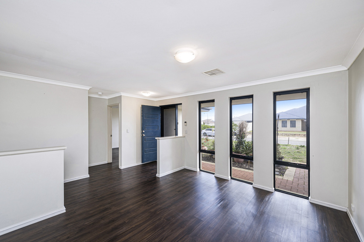 Spacious Coastal Living with Triple Garage