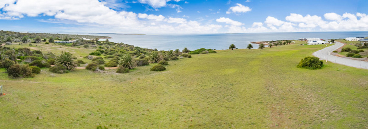 Premium coastal allotment