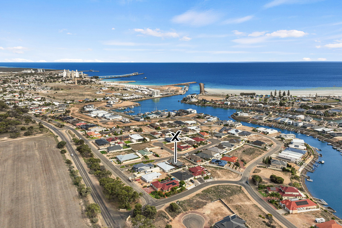 Marina Living with Comfort, Efficiency & Low-Maintenance Appeal