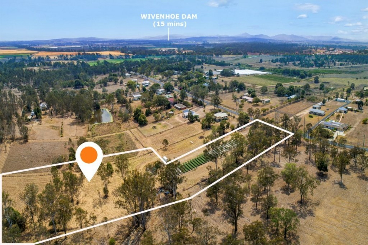 Rare Lifestyle Acreage with Endless Potential