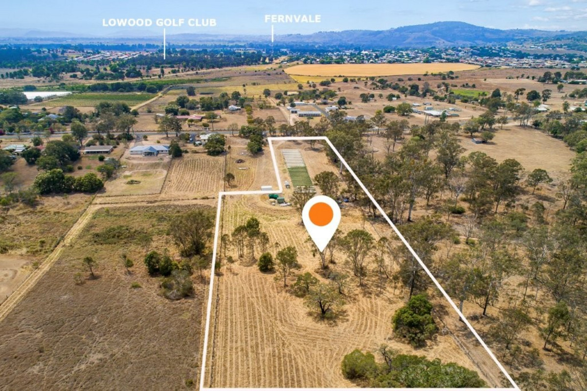 Rare Lifestyle Acreage with Endless Potential