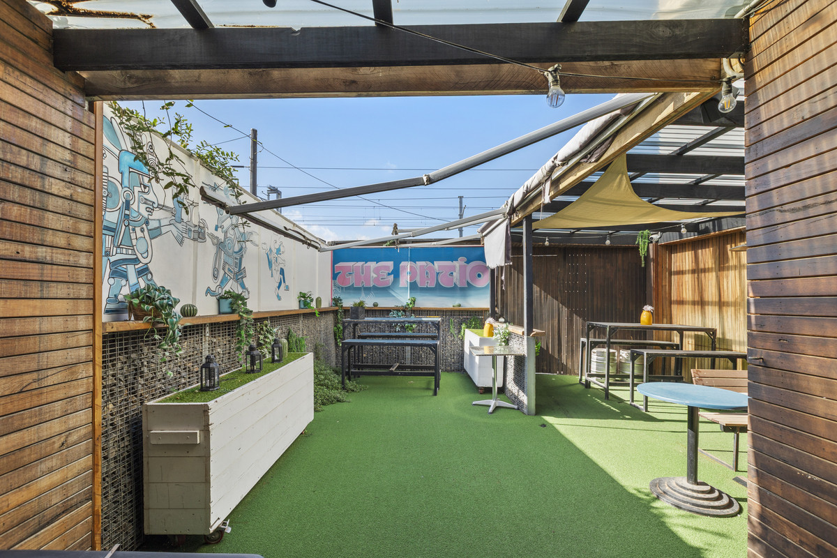 Prime Mordialloc Commercial Space Awaits You  auction cancelled noe private sale