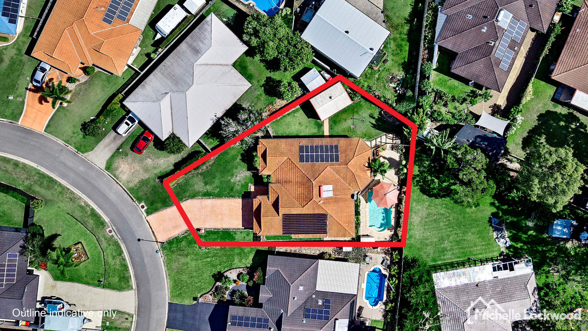 Family Living Made Easy – Pool, Solar & Prime Location!