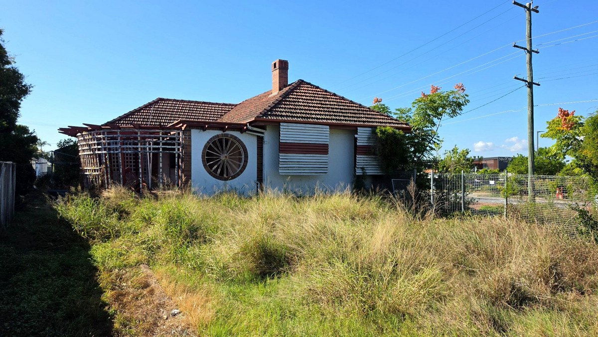 Rare Silkstone Site – Buy the Land, Unlock the Future