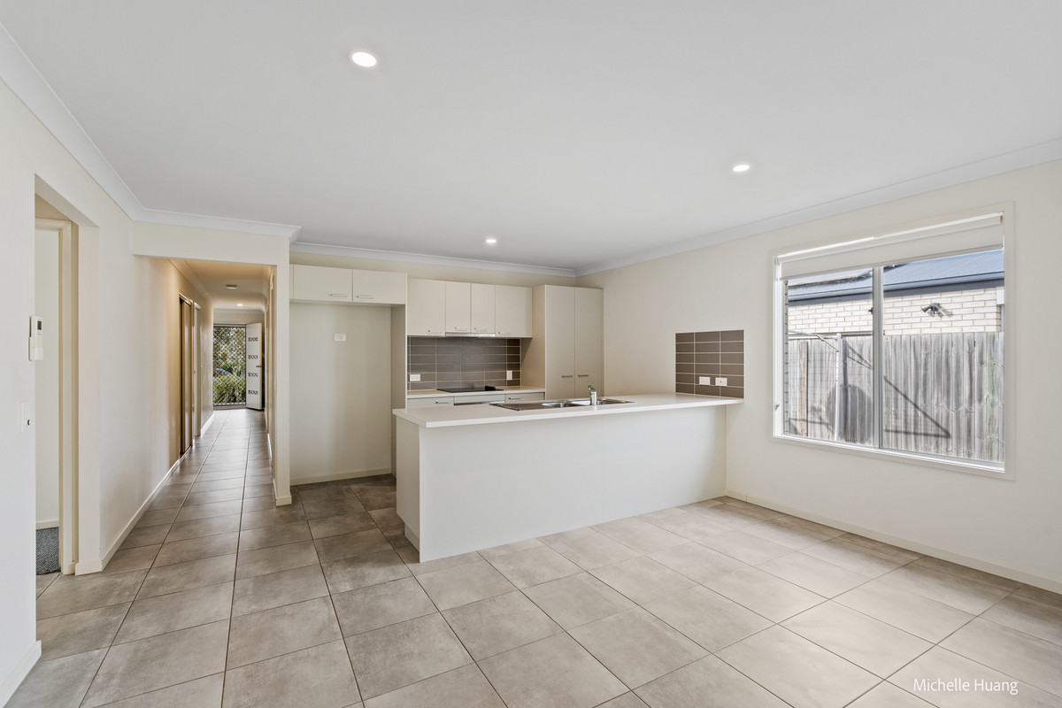 CHARMING FAMILY HOME I ENVIABLE LOCATION I MOVE IN READY