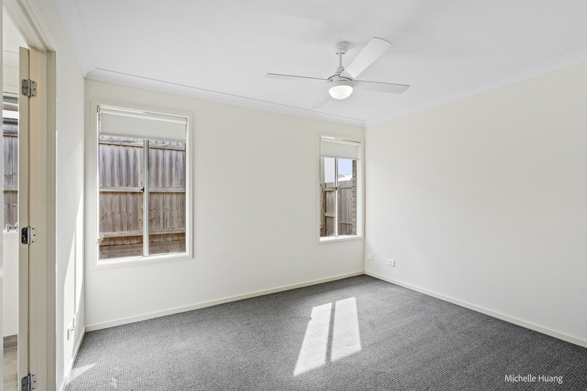 CHARMING FAMILY HOME I ENVIABLE LOCATION I MOVE IN READY