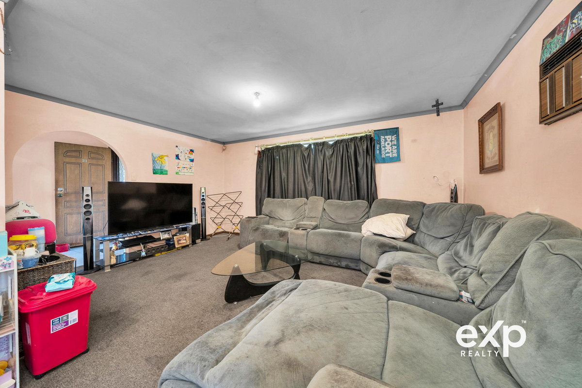 Residential for sale in Burton, 21 Wachtel Crescent, Burton SA 5110, 710 m²