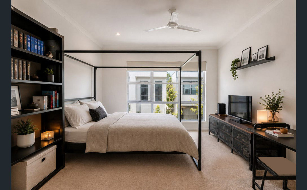 Family Townhouse with Playground, Gym & Reserve Backing | Helensvale