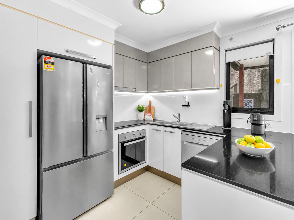 Residential for sale in Yeronga, 3/41 Eversley Terrace, Yeronga QLD 4104