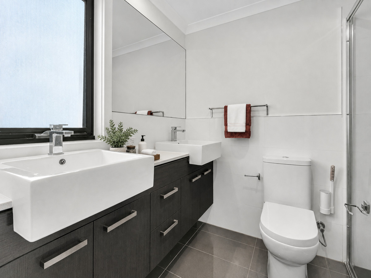 Residential for sale in Yeronga, 3/41 Eversley Terrace, Yeronga QLD 4104