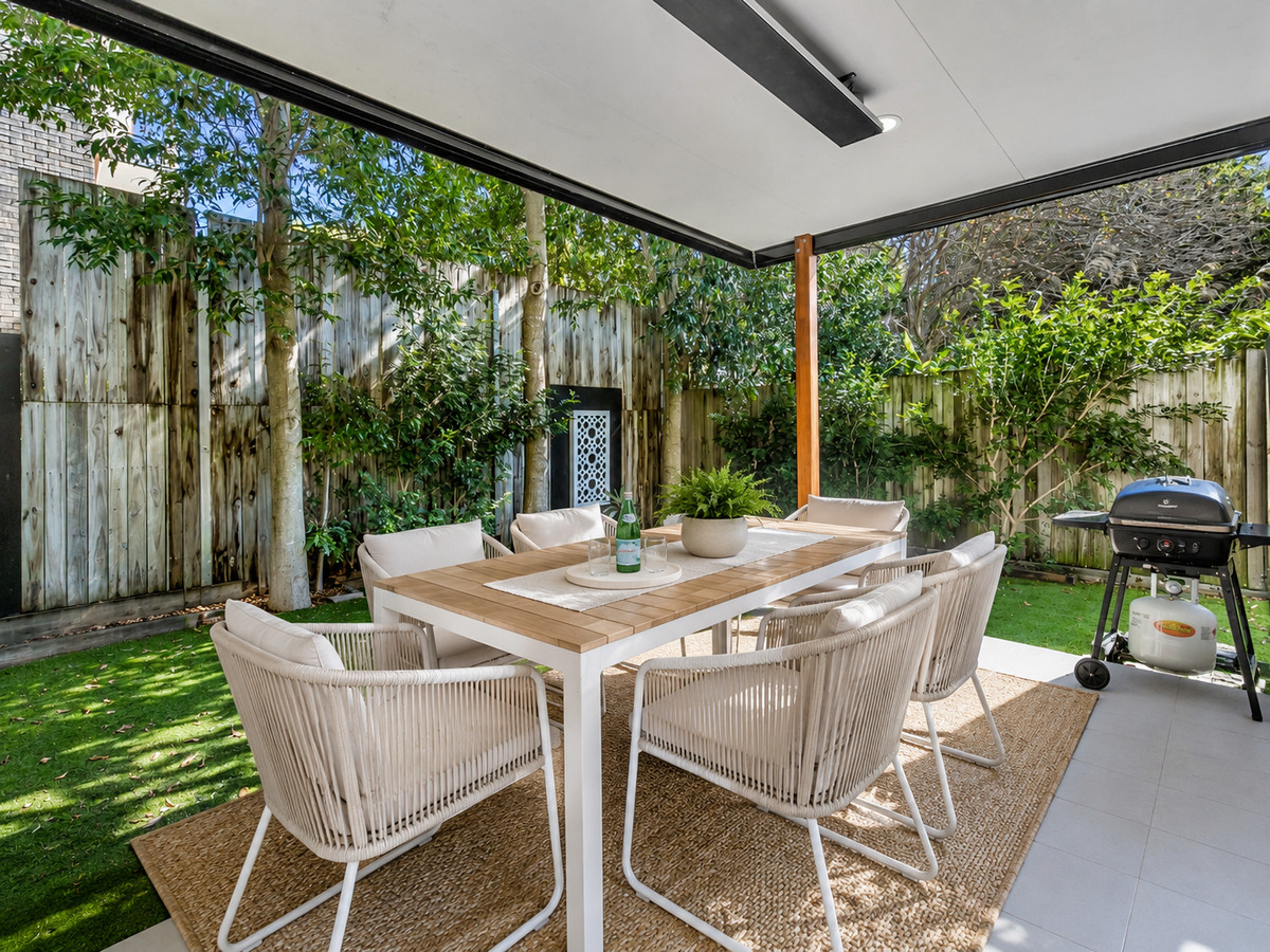 Residential for sale in Yeronga, 3/41 Eversley Terrace, Yeronga QLD 4104
