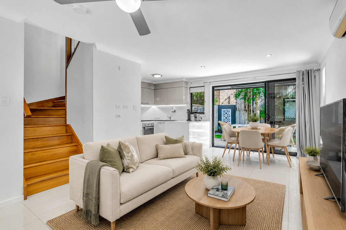 Residential for sale in Yeronga, 3/41 Eversley Terrace, Yeronga QLD 4104