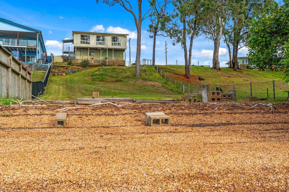 Absolute Waterfront – Space, Privacy & Untapped Potential