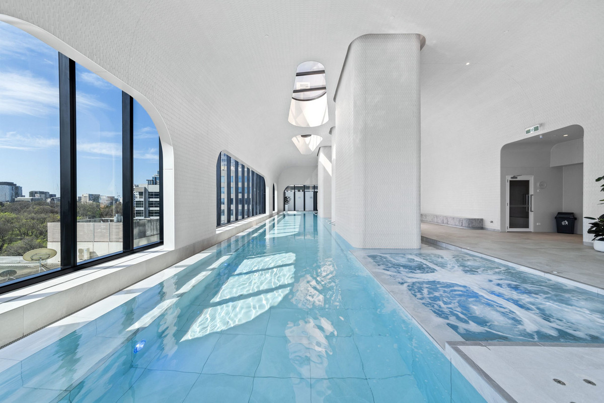 CBD Living in a Prime Melbourne Location