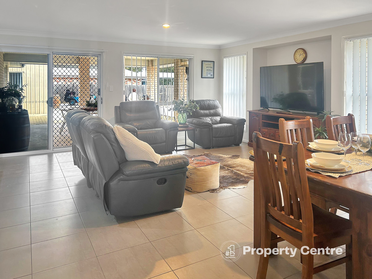Luxury, Lifestyle & Location Beside the Dalby Golf Course