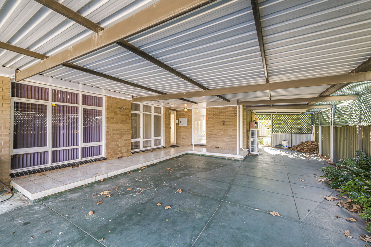 Well-Loved Family Home in the Heart of Rockingham