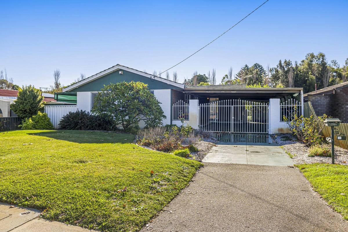 Well-Loved Family Home in the Heart of Rockingham