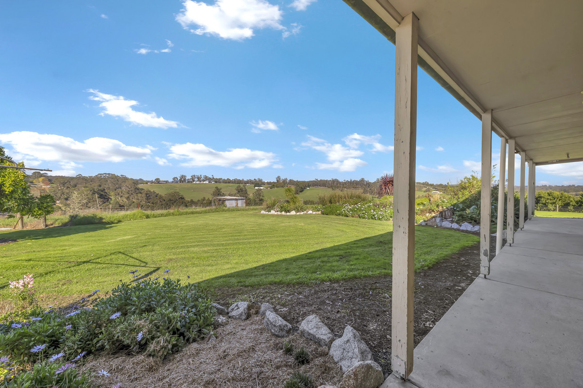 Jindivick Lifestyle Property with River Frontage & Stunning Views