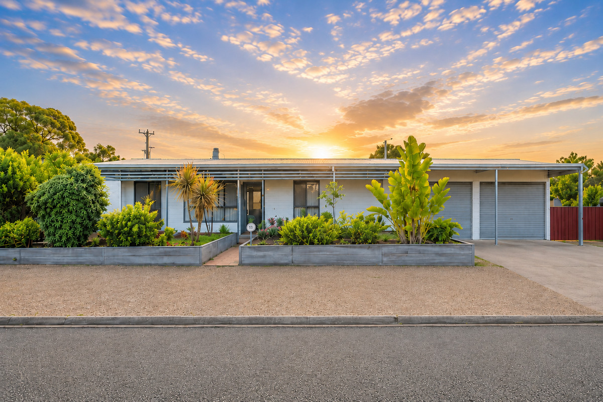 Coastal Comfort, Space & Endless Potential on 835sqm
