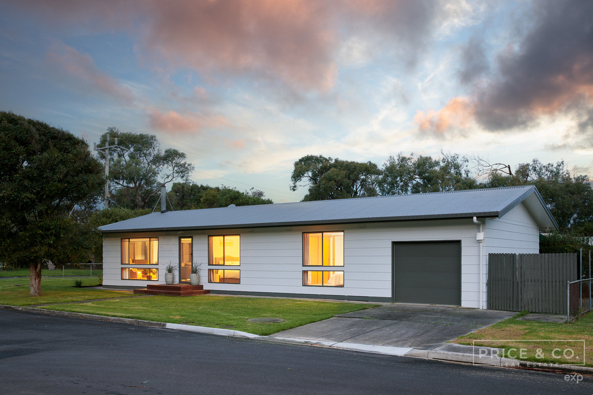 Relaxed Coastal Living Just Moments From the Beach