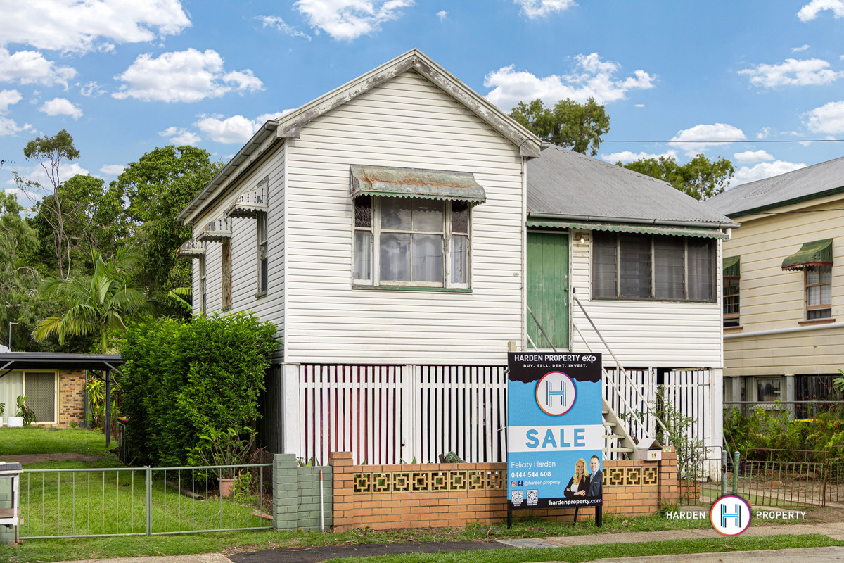 Endless Potential Just Steps from the Waterfront