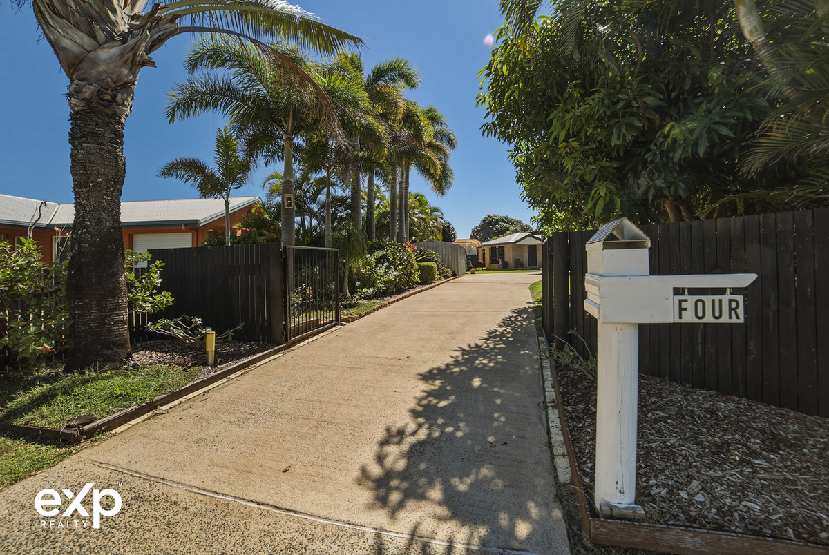 Whale Watching Just Down the Road...5 Bedrooms plus Space for the Boat & Caravan