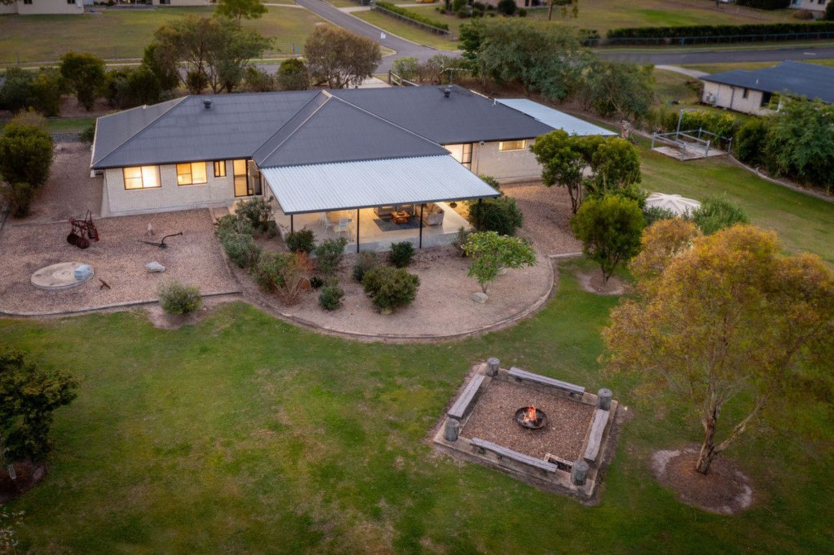 Horse Heaven with Hallmark Home on 13 Acres.