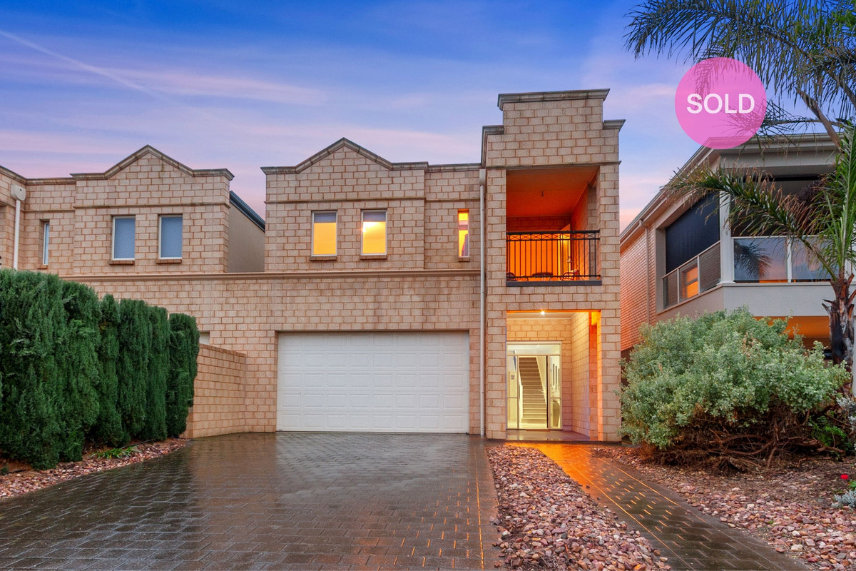 Residential for sale in Moonta Bay, 2/19 Tipara Court, Moonta Bay SA 5558, 550 m²