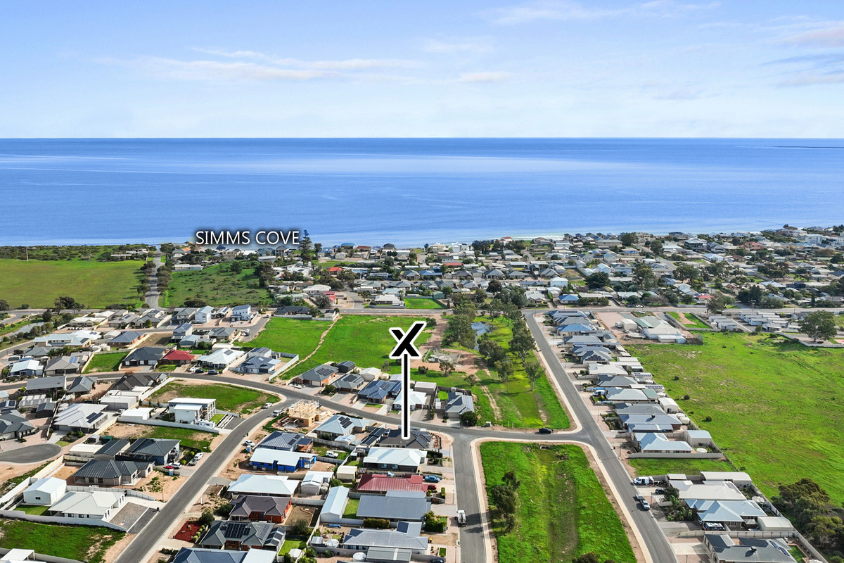 Stylish Coastal Living with Caravan Access, Solar & Shedding