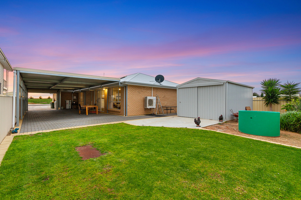 2018-Built Home with Spacious Layout, Solar & Alfresco Entertaining