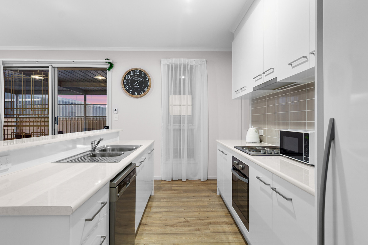 2018-Built Home with Spacious Layout, Solar & Alfresco Entertaining