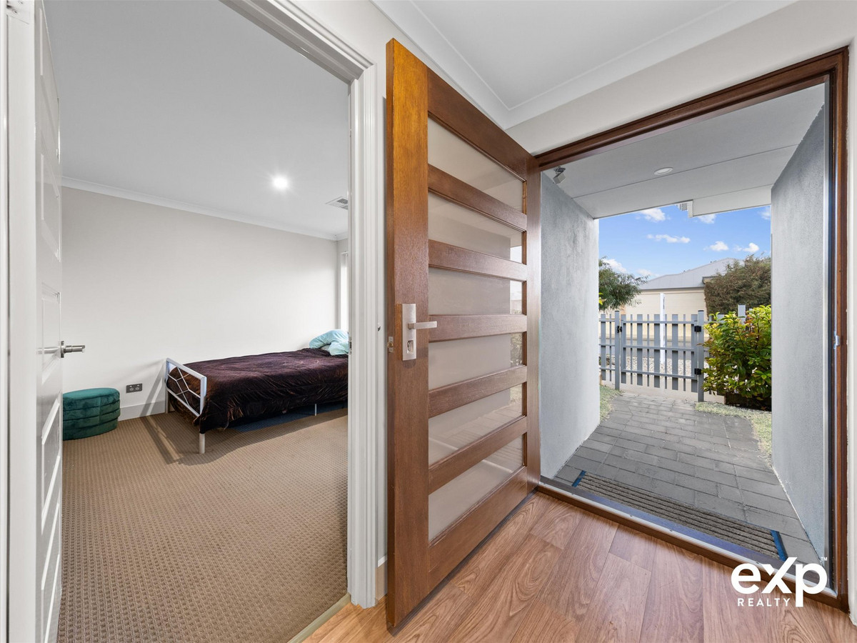 Your Surf, Stay, and Hideaway—Luxury Living in Madora Bay!