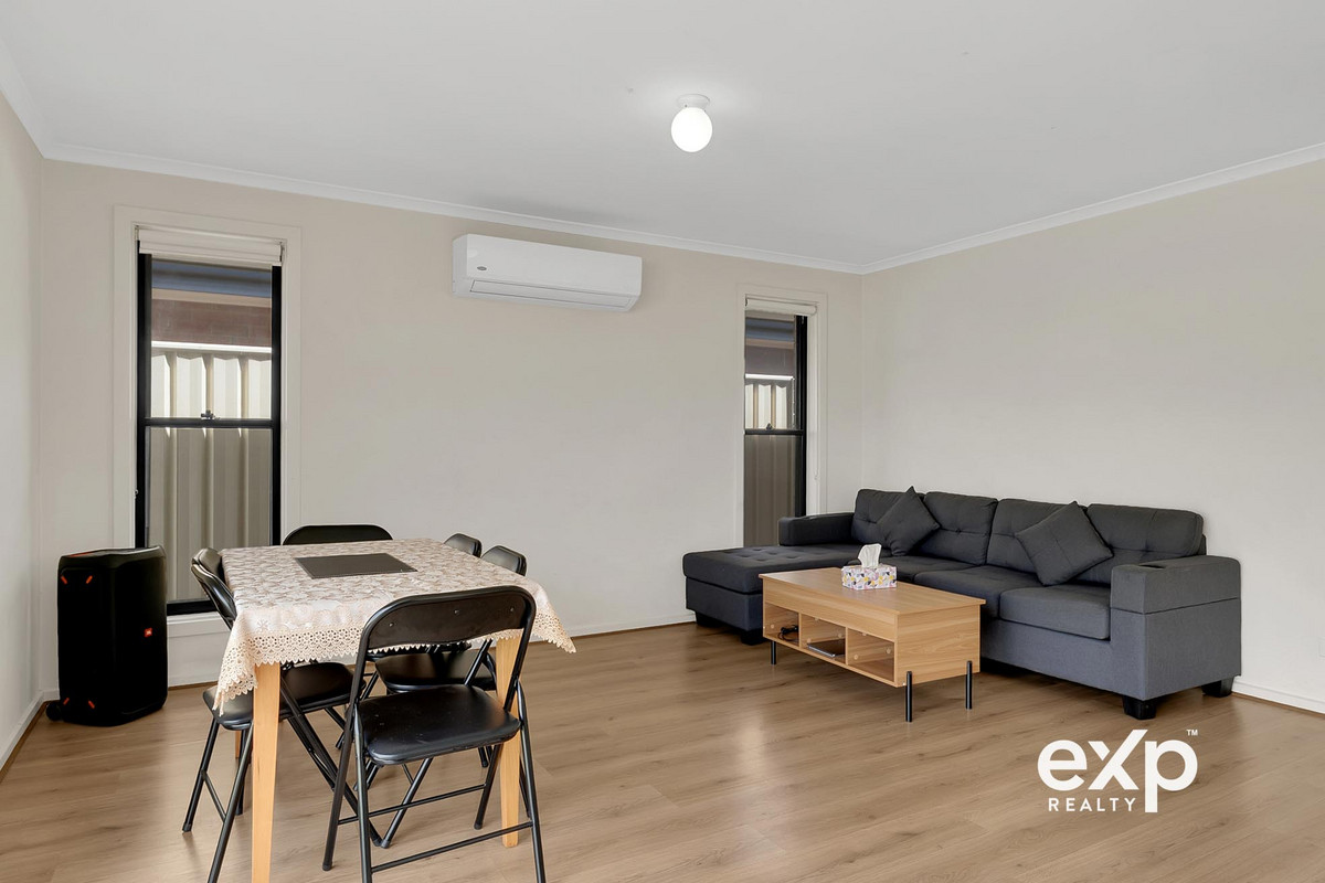 Residential for sale in Paralowie, 29 Parkfield Loop, Paralowie SA 5108, 270 m²