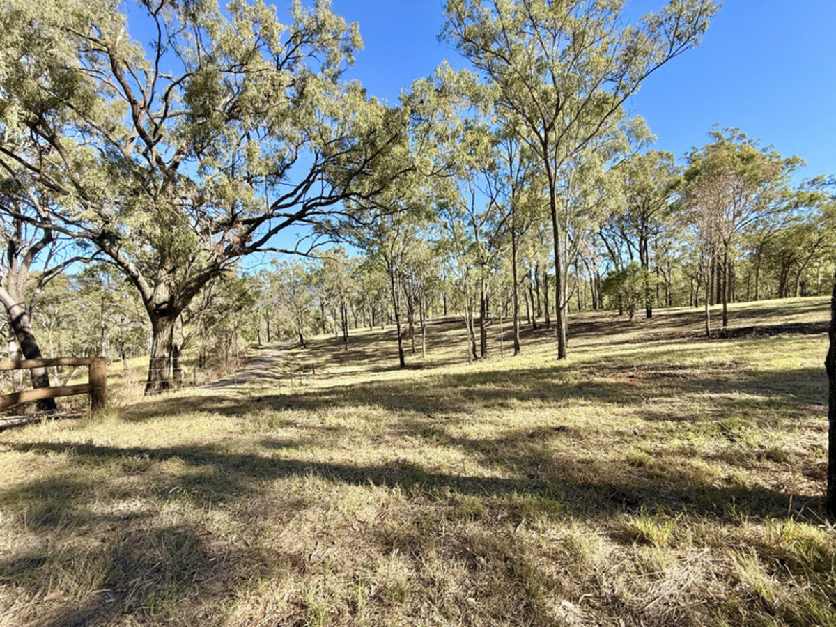 12 Scenic Acres in the Lockyer Valley