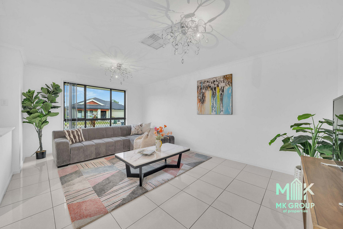 Renovated, Spacious & Built for Entertaining — A Rare Find in Parafield Gardens.