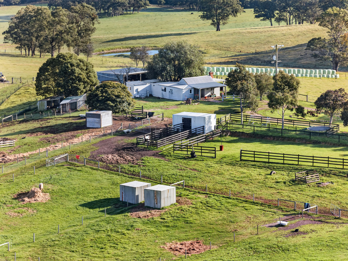 Country Charm on 5 Acres