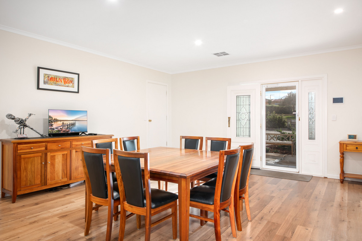 Spacious Family Living with Stunning Reserve & Bay Views