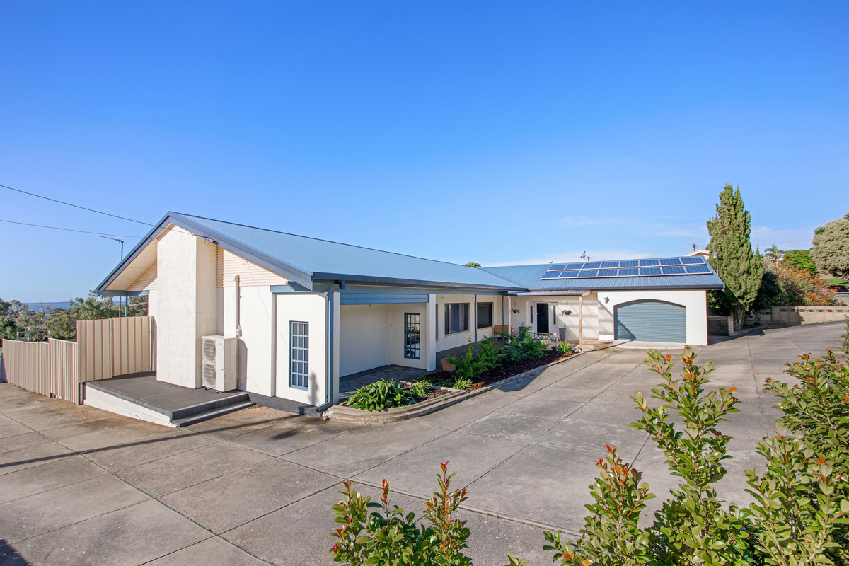 Spacious Family Living with Stunning Reserve & Bay Views