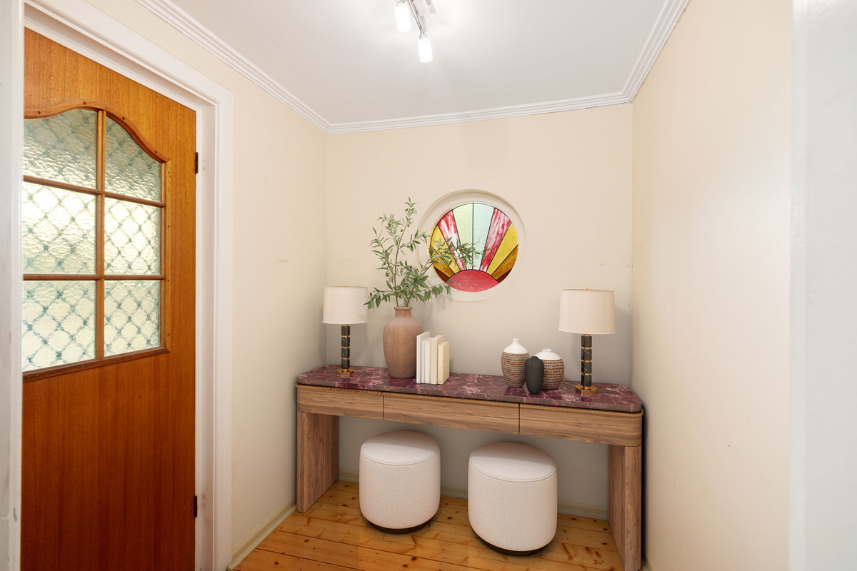 Charming Character Home in a Prime City-Fringe Location