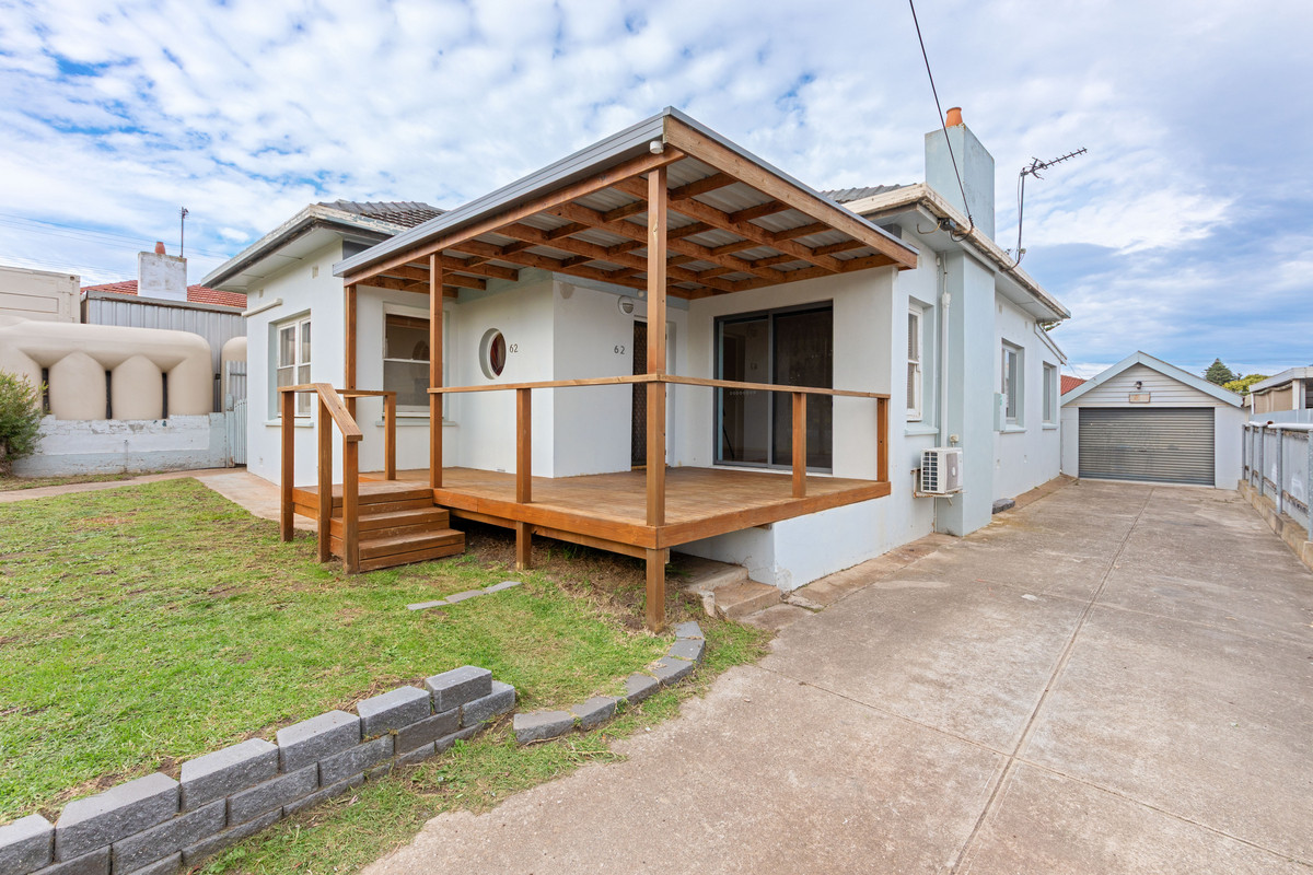 Charming Character Home in a Prime City-Fringe Location