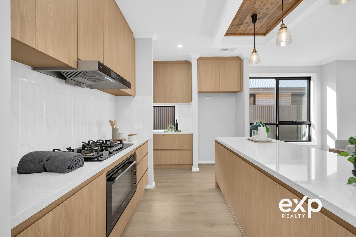 Stunning Brand-New Family Home with Sunroom & Multiple Living Spaces – First Home Owner Grant Available (Eligibility Criteria Apply)