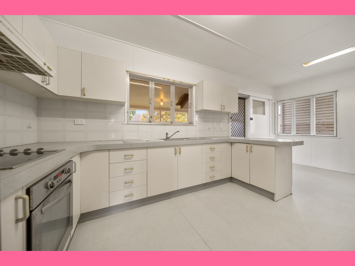 Residential for sale in Acacia Ridge, 230 Postle Street, Acacia Ridge QLD 4110, 961 m²