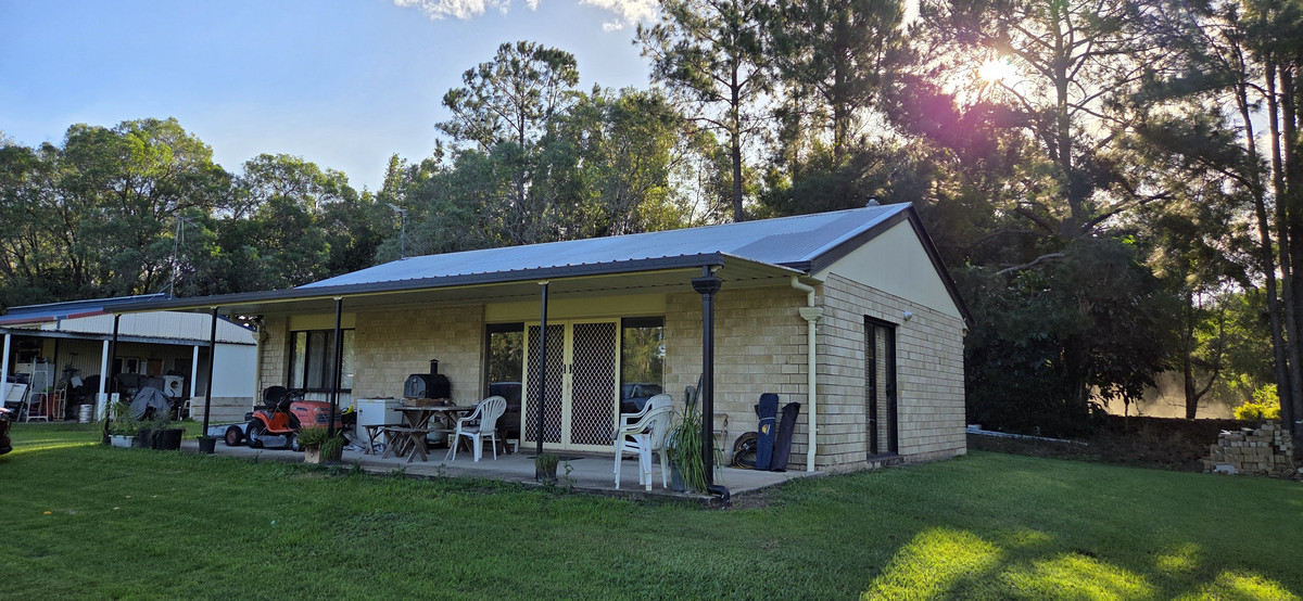 Country Charm on Over 8 Acres – Just a Short Drive from Hervey Bay