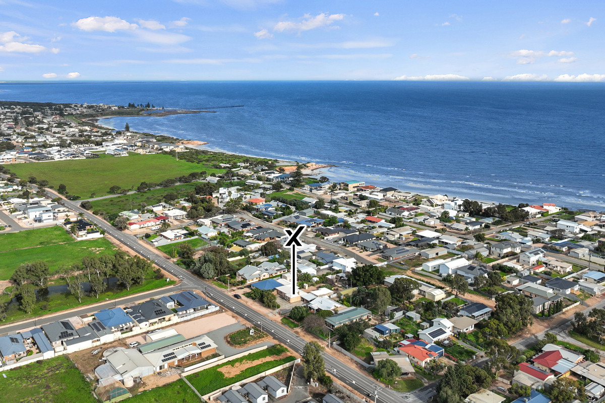 Flexible Family Living with Shedding, Space & Coastal Convenience