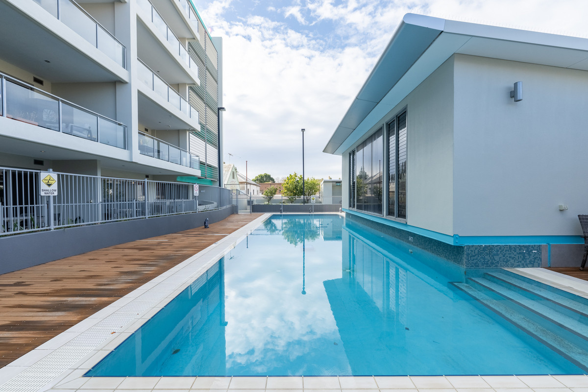 DON’T MISS THIS FREO GEM – RARE 3-BEDROOM LUXURY APARTMENT IN THE HEART OF GALLERY SUITES, FREMANTLE’S VIBRANT HARBOUR PRECINCT.