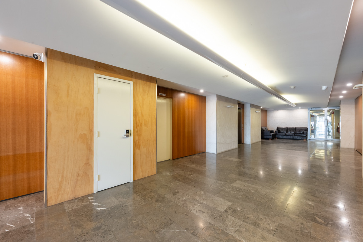 DON’T MISS THIS FREO GEM – RARE 3-BEDROOM LUXURY APARTMENT IN THE HEART OF GALLERY SUITES, FREMANTLE’S VIBRANT HARBOUR PRECINCT.