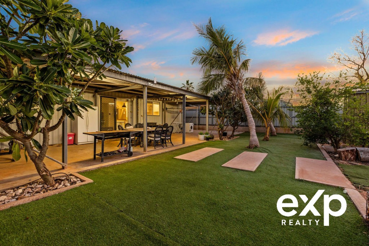 Home & Income Potential Close to Town!