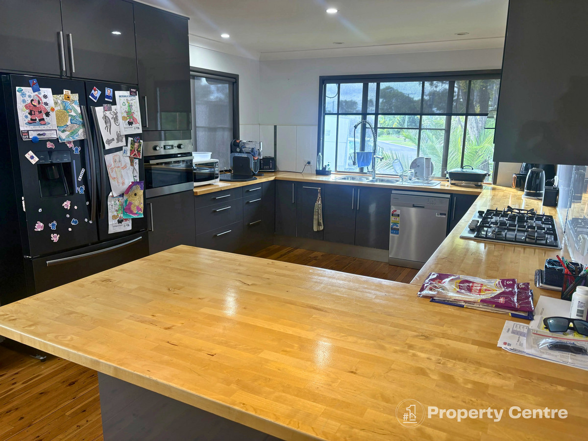 Spacious Family Home in a Quiet Cul-de-sac